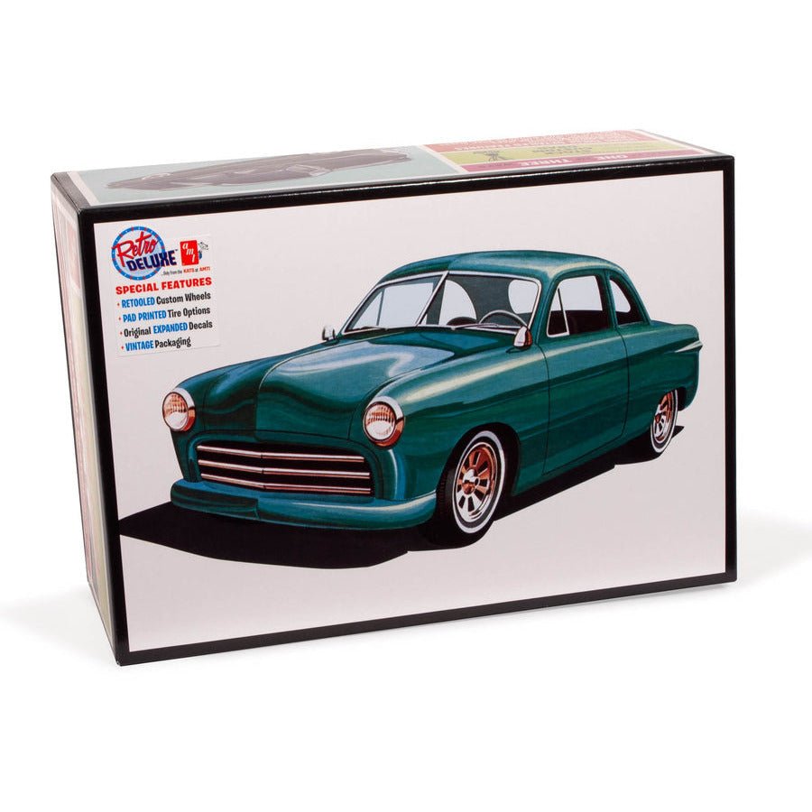 AMT 1949 Ford Coupe The 49'er 1/25 Scale Model Kit