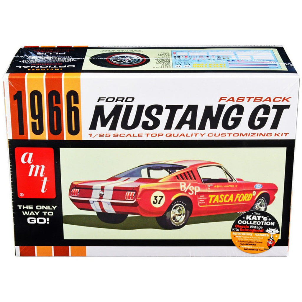 AMT 1966 Ford Mustang Fastback 2+2 1/25 Scale Model Kit