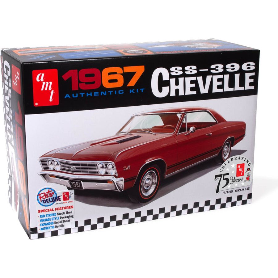 AMT 1967 Chevrolet Chevelle SS396 1/25 Scale Model Kit