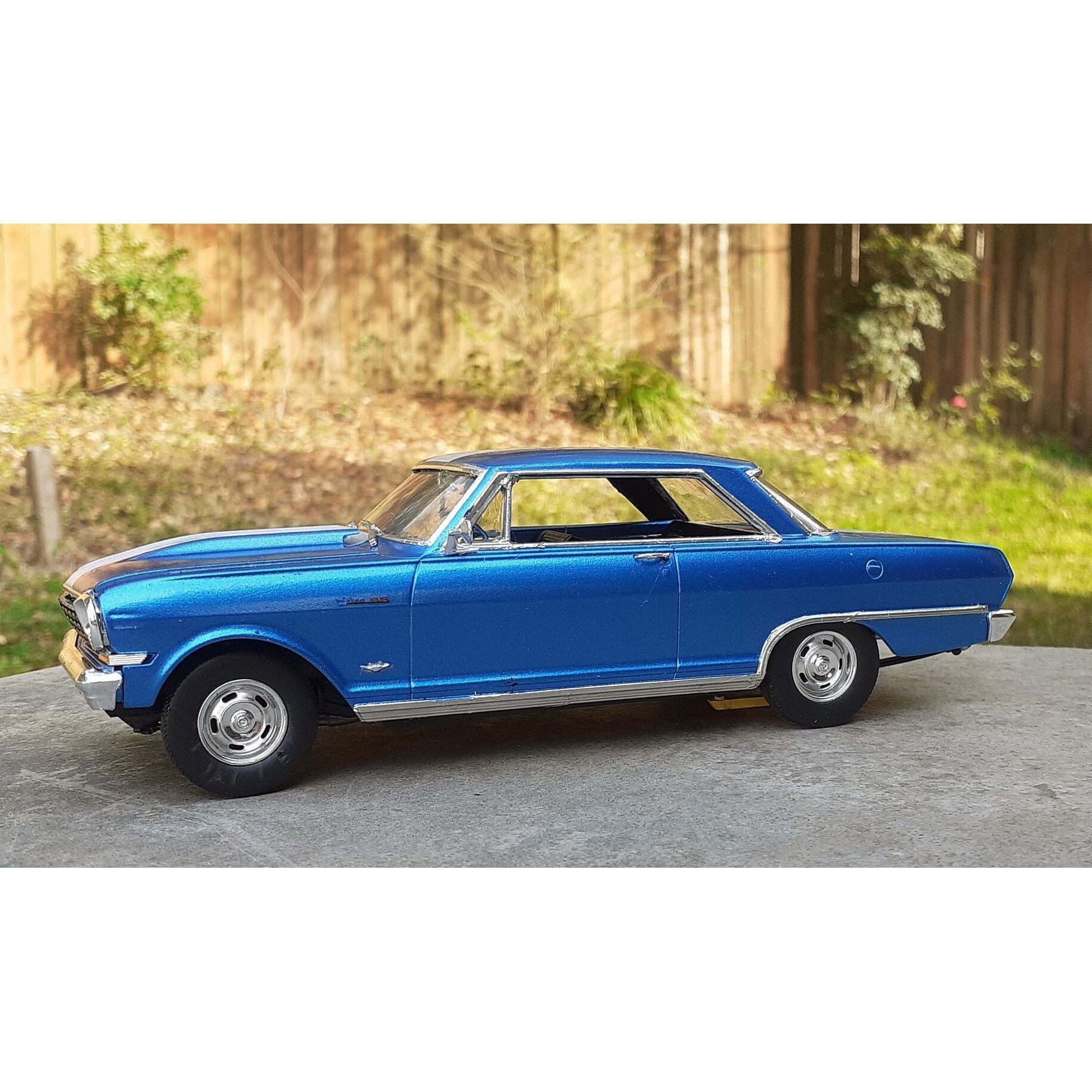 Moebius 1964 Chevy II Nova Resto Mod 1/25 Scale Model Kit