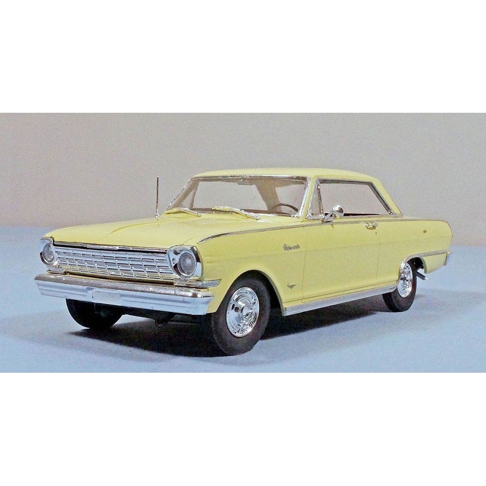 Moebius 1964 Chevy Nova Super Sport 1:/25 Scale Model Kit