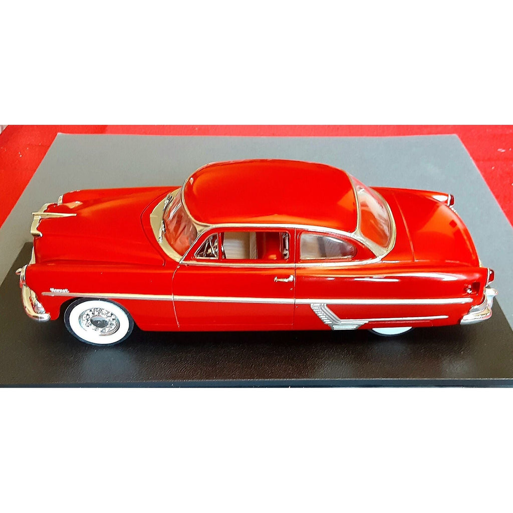 Moebius Model 1/25 Scale 1984 Hudson Hornet Coupe