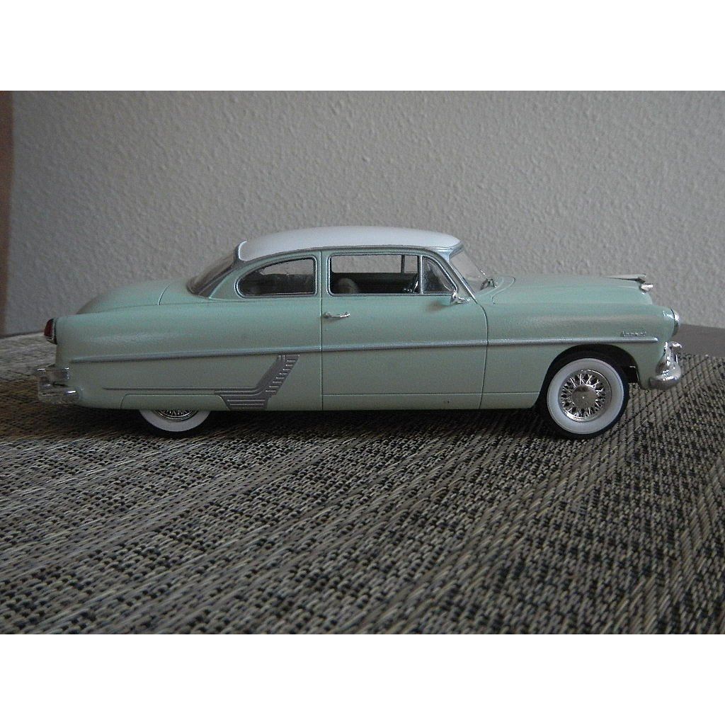 Moebius Model 1/25 Scale 1984 Hudson Hornet Coupe