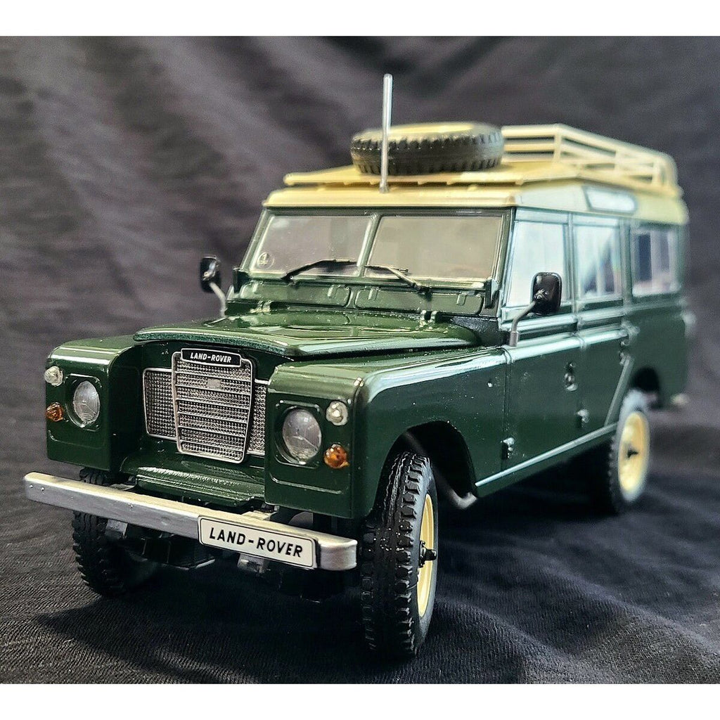 Revell 1/24 Land Rover Series III