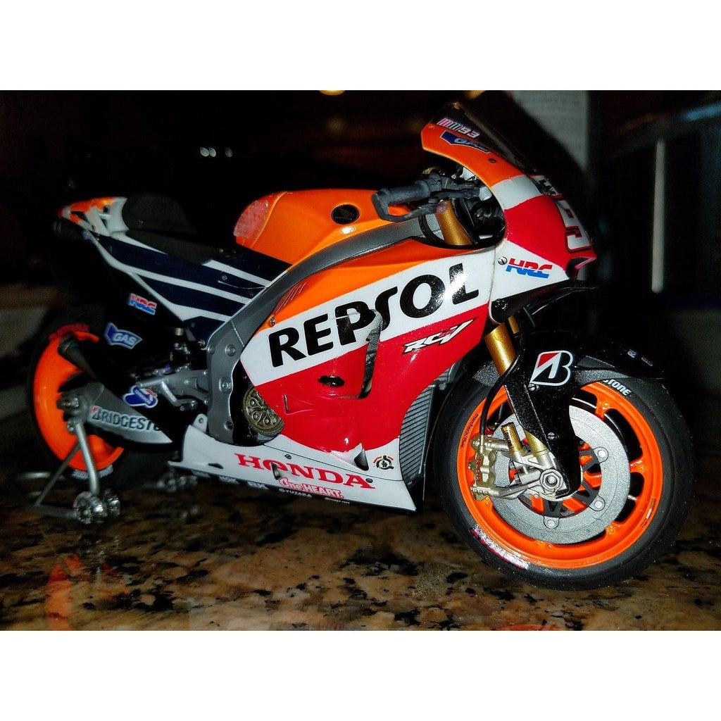 Tamiya 1/12 Repsol Honda RC213V4 Motorbike